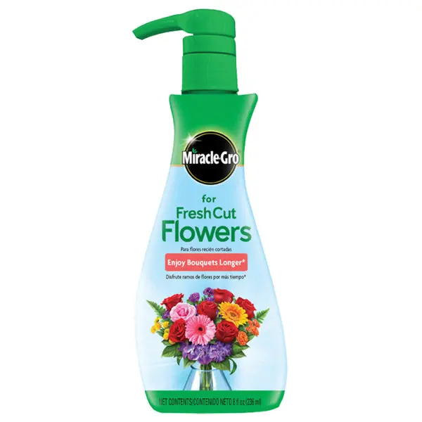 Miracle-Gro 101560 Fresh Cut Flowers Food 8 Oz Vibrant Blooms