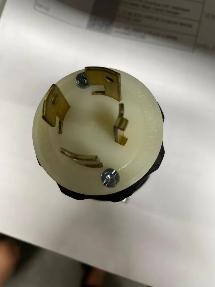 20A 120_250V 4 POLE 4 WIRE LOCKING PLUG
