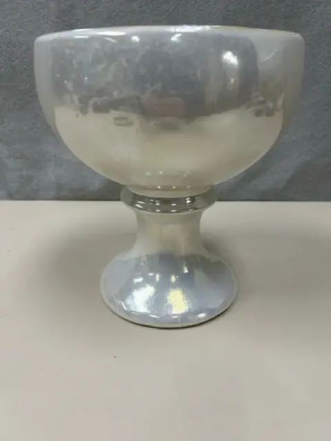 PEARL COLOR PEDESTAL PLANTER | Outdoor Decor