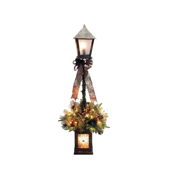 Santas Forest 27848 Lamp Post Internal Light Santa's Forest