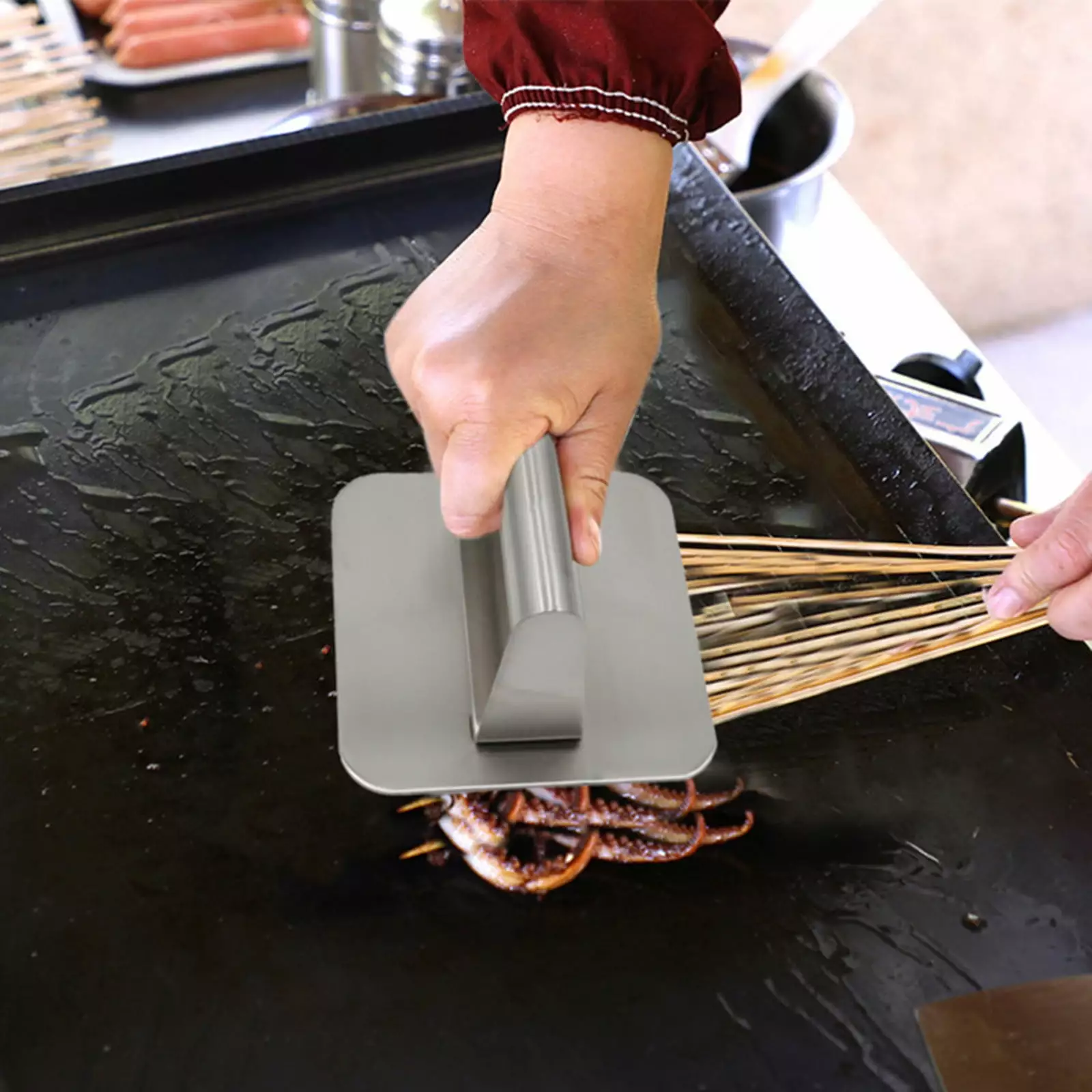 Steel Rectangular Lattice Meat Press Board Wooden Handle Grilling and BBQ