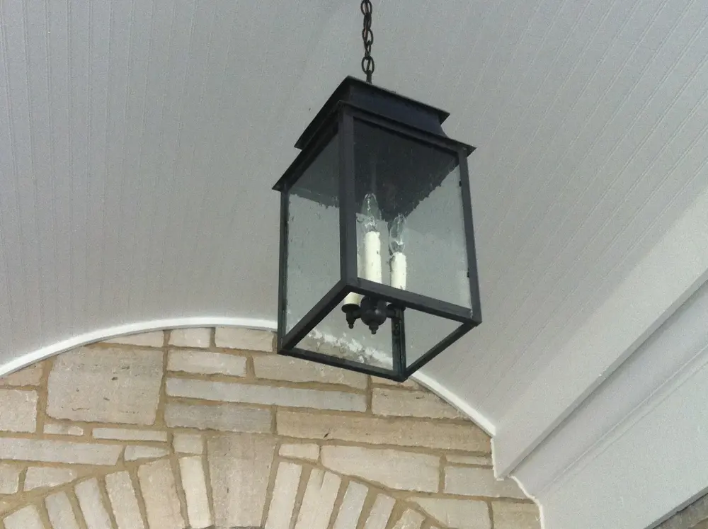 Newport Lantern - Hanging Hanging Planters & Bird Feeders