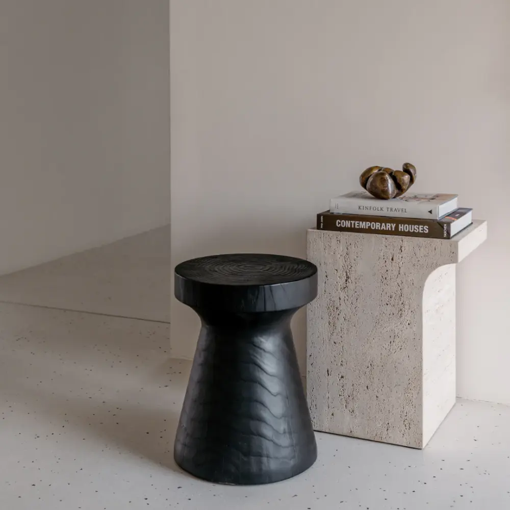 Vinto side table - W31 D25 H48 - Alabaster - Unfilled travertine