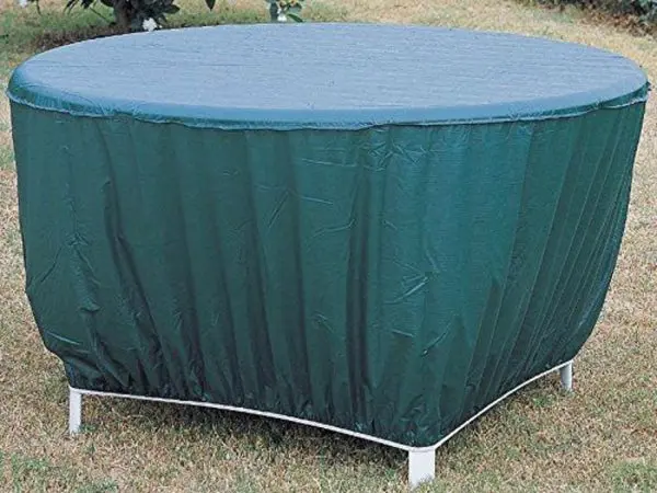 Seasonal Trends CVRA-RT-D Table Cover Vinyl Green Outdoor Events