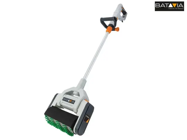 Batavia MAXXBRUSH Outdoor Multi-Brush Emerald 1020W 240V Extended Warranty