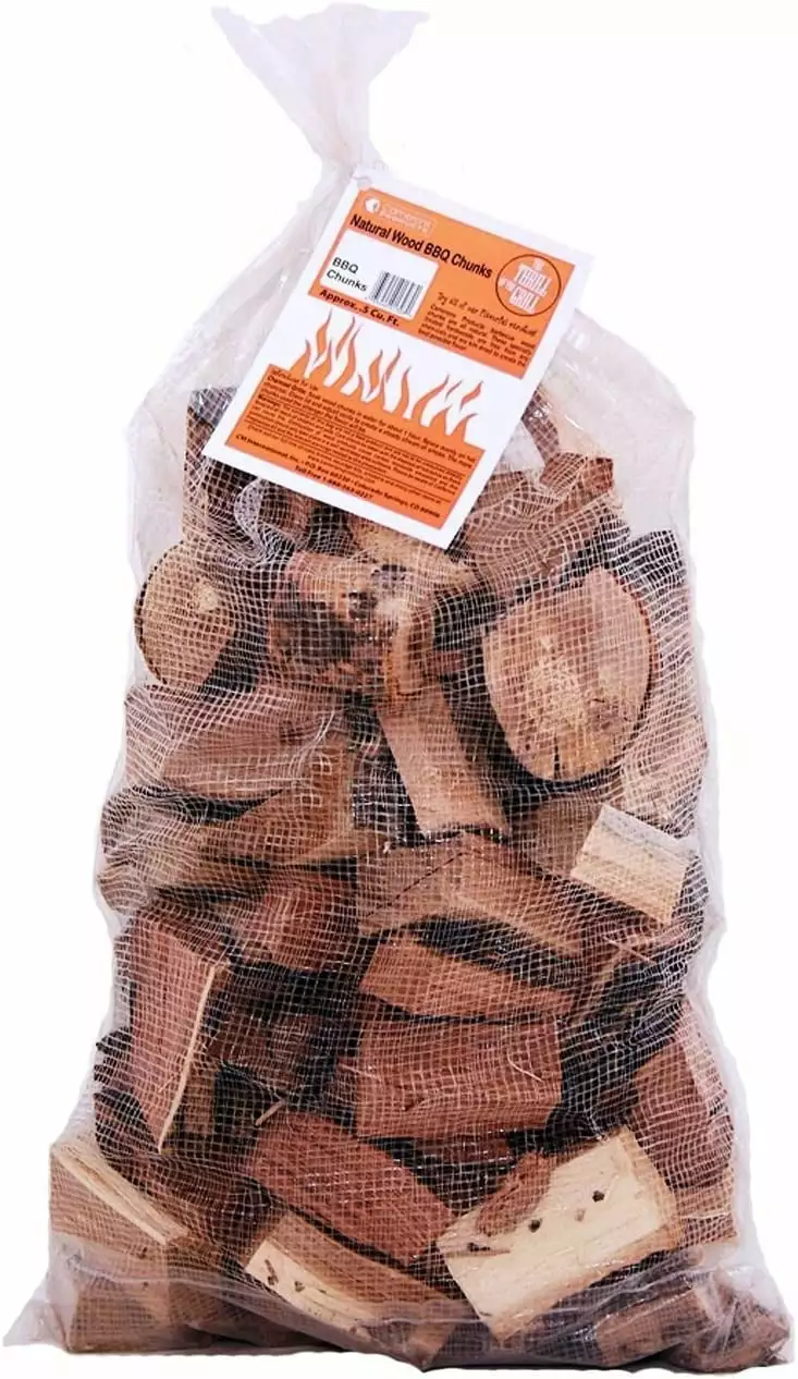 Camerons Products Hickory Smoking Wood Chunks 10 Pounds 840 cu Kiln Dried BBQ Large Cut Chips 10